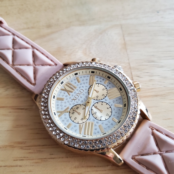 XOXO Accessories - FREE XOXO Analog Display Stainless Steel Gold&Pink